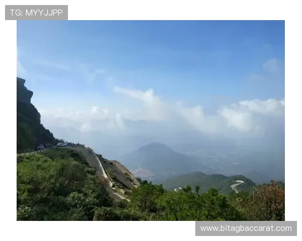 云顶山在哪儿——云顶山的地理位置、周边景点及旅游攻略